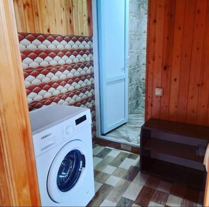 Apartment Sofia บาทูมิ ภายนอก รูปภาพ