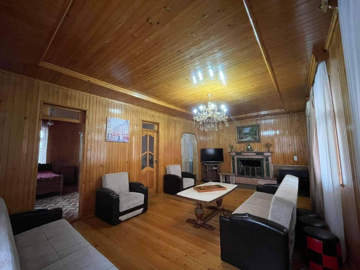 Apartment Sofia บาทูมิ ภายนอก รูปภาพ